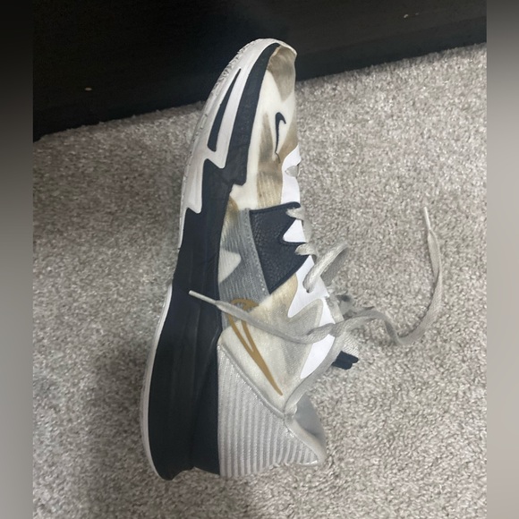 Nike Kyrie 5 low - Picture 3 of 5